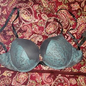 Victoria Secret bra 36D  Very Sexy push up